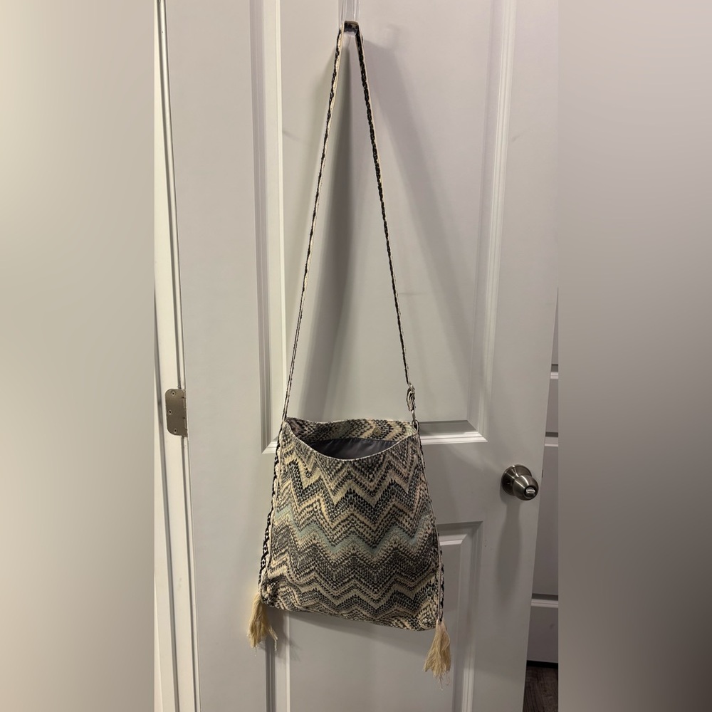 Chevron Patterned Shoulder Bag